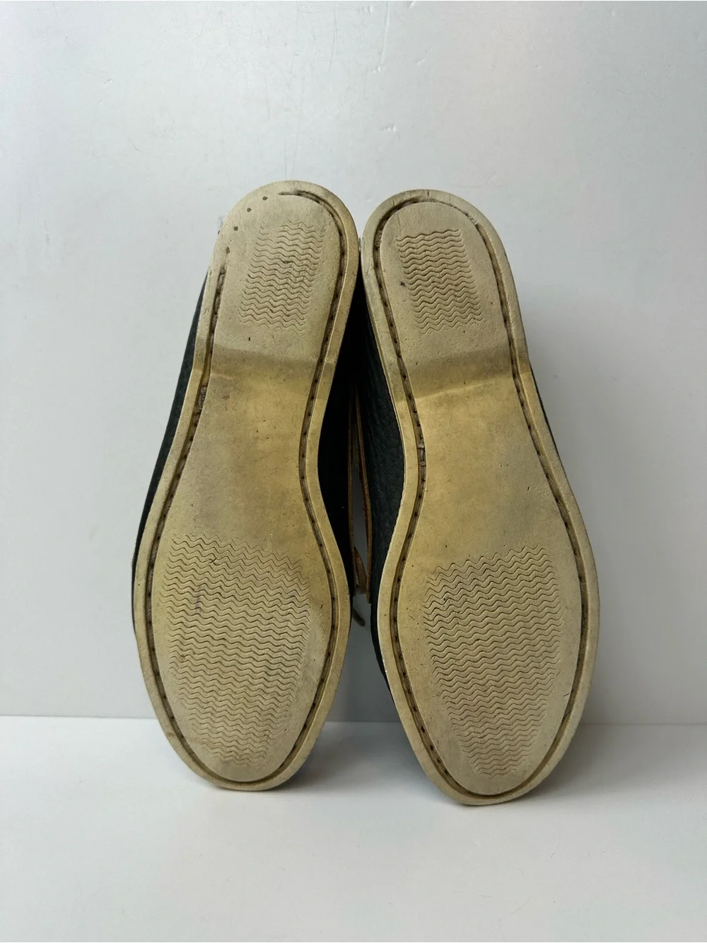 Dooney & Bourke Black and Brown Leather Men’s Boat Shoes